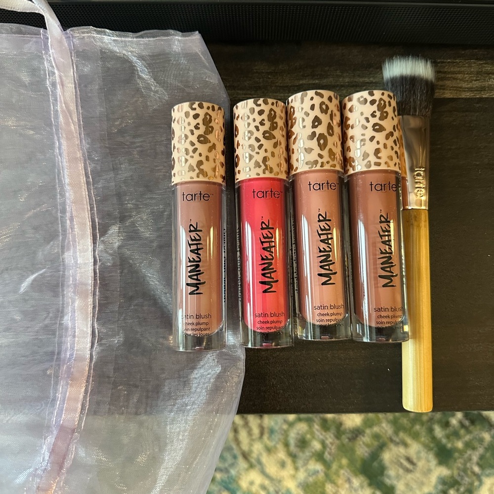 Tarte maneater blush cheek plump set